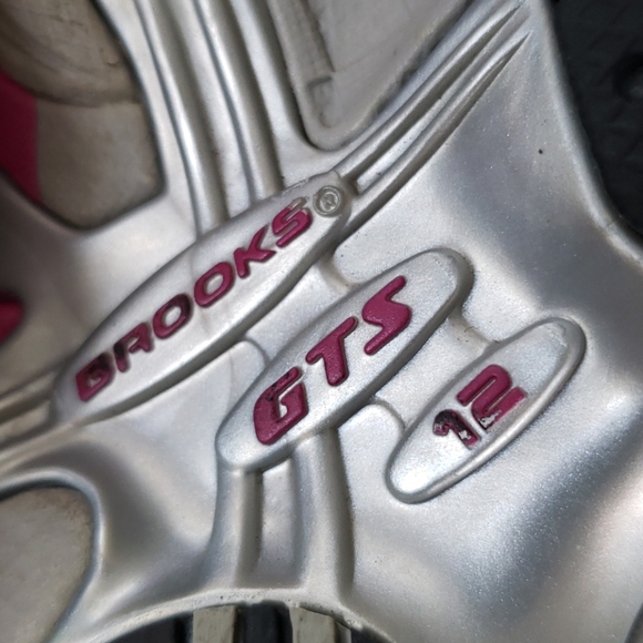 Brooks GTS 12 - Picture 10 of 11